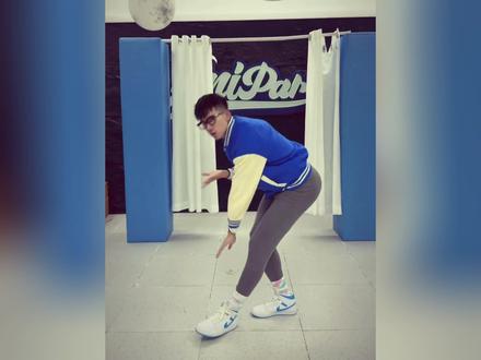 全网四大魔性舞蹈,每一个都很抽象 #抖肩舞 #周楷恒进行曲 #土耳其舞蹈 #二摆舞