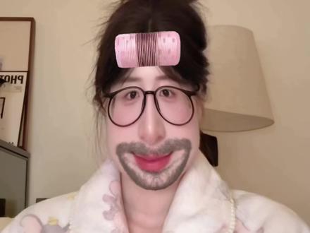 月儿在手中开呀花儿笑~ #桃花笑手势舞 #转场 #手势舞