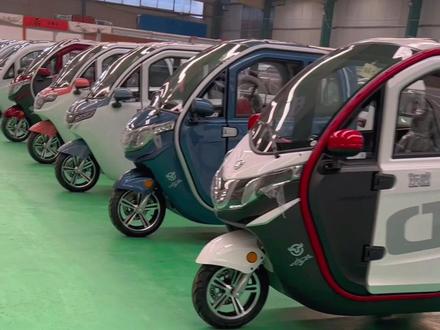 #东威a6plus #电动车 #总有一款适合你 东威a6plus是一款高档电动三轮车,外观精致,时尚潮流,有需要的小伙伴可以私信我。