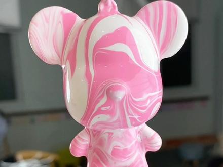 超好看的流体暴力熊钥匙扣教程来啦,据说只有聪明的小仙女,才能看清楚,我到底加了几次颜料喔!#流体暴力熊 #暴力熊diy #暴力熊