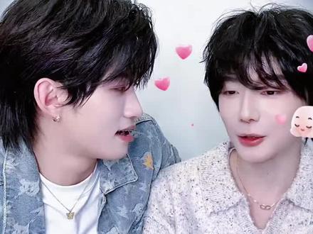 普普笑的太迷人了 看云旗那小眼神就对了