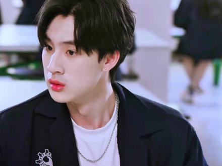 怪不得dew笑的这么开心#dewtee