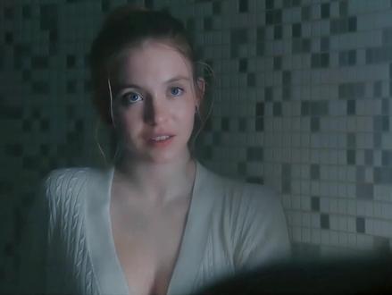 西德尼·斯维尼演艺生涯中一次大尺度的突破#电影 #电影解说 #电影推荐 #影视解说 #因为一个片段看了整部剧