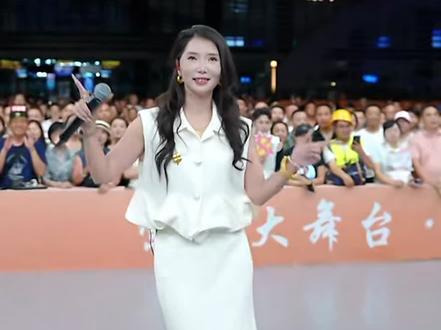 我妈也是唱上了哈哈哈哈#索图 @六七珠宝大号