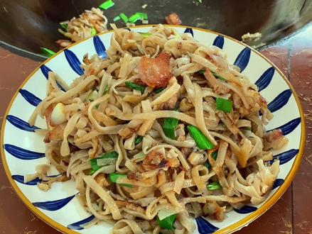 第一次在家炒干豆粑,你们觉得成功了吗?#农家柴火灶 #家的味道 #生活的烟火气息