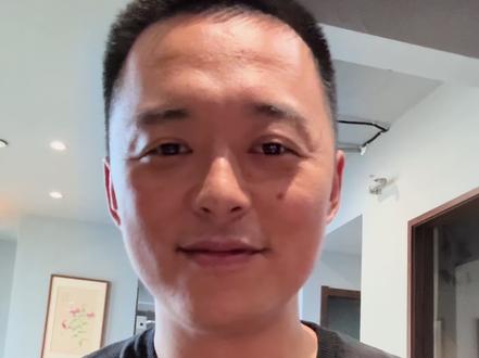感谢我王总赞助本期视频 征途密叶罗布图
典型的尼加拉瓜风采 在我的品吸包里和泰山的巅峰五一个级别 我就过了各位 你们试😎#雪茄 尼加拉瓜我是真玩不转 但是我还要好多尼加拉瓜哈哈哈