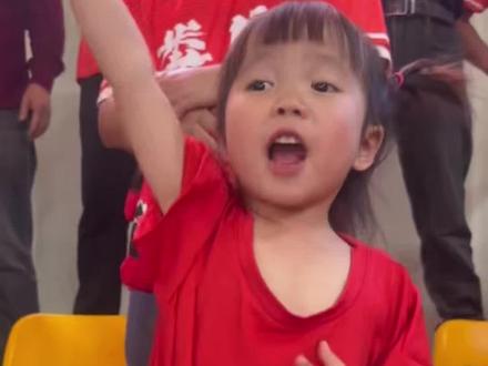 烈火最热情的球迷宝贝,为娄而战,硬钢到底#足球小球迷 #烈火球迷联盟#湘BA #娄底 #娄底队