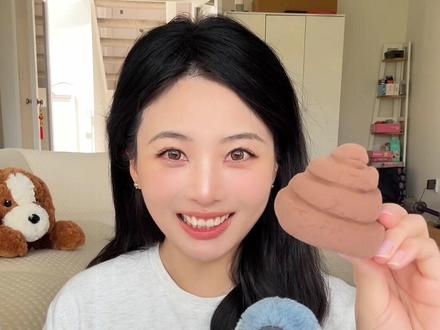 论如何优雅地请讨厌的人吃屎#奇葩美食 #零食测评 #粑粑巧克力