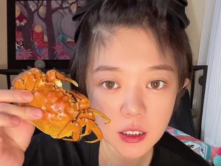 录的稀碎的大闸蟹,将就看吧哈哈#抖音美食推荐官 #秋天怎么能少了一顿大闸蟹 #海鲜 #秋后的大闸蟹顶盖肥