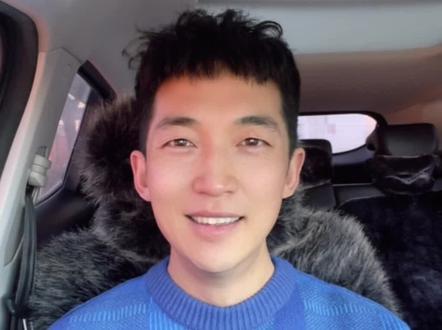 跑步为什么会出现黑趾甲?
#跑步 #跑步损伤 #跑步治愈一切 #跑步知识