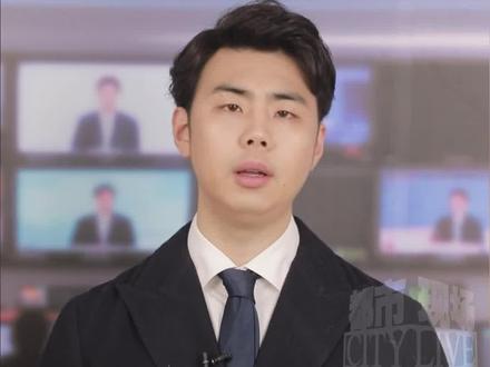 李亚鹏直播带货4小时销售额破亿!劝人理性下单VS商品秒空“野性下单”,李亚鹏与网友之间的互动搞笑又感人。#李亚鹏 #直播带货