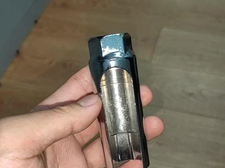 Smart451拆装氧传感器专用开槽套筒 这是一个开大槽的22mm套筒,可用于Smart451氧传感器拆装,去年换氧传感器没买这个套筒,只能剪线拆、安装也没按要求打扭力,这次必须按照要求做。(但这次的故障不确定是氧传感器,发个视频只是演示这个套筒)#smart #samrt451 #smart451更换氧传感器