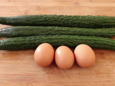 黄瓜加上3个鸡蛋,教你做道拿手菜,美味营养,做法简单,特别香 #健康美食自己做 #蔬菜饼 #在家做美食