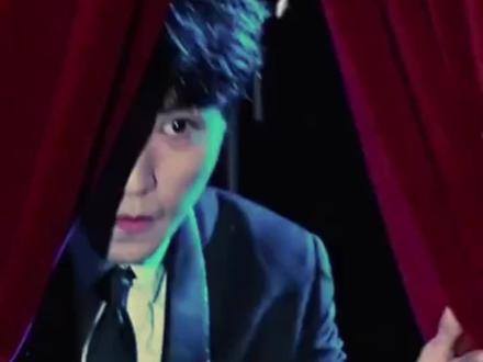 王俊凯话剧首秀,一人分饰三角 #王俊凯 #王俊凯饰演话剧 #趁世界还年轻 #星趣研究所