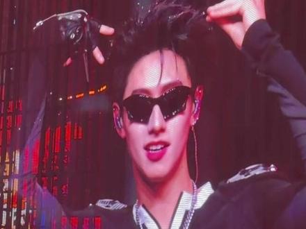 朱志鑫就应该梳大背头#荣耀之战#朱志鑫#背头