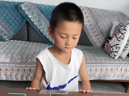 移动一根小棒,使等式成立!应该怎么移呢?#数学思维 #脑洞大开 #每天学习一点点