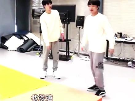 浩翔师兄好温柔#严浩翔#温柔#严浩翔新年快乐