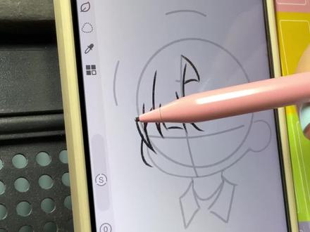 男生Q版发型绘画🙃
#手机画画 #q版#发型