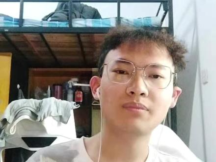 你们一直催更的最简单的vibe coding教程来啦!!! #vibecoding #编程 #个人开发者 #小游戏 #AI 这次别再看我聪明绝顶了好伐