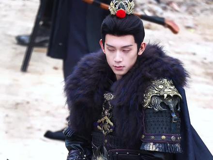 比我帅的没我坏 比我坏的不存在
#林沐然 #随元青 #逐玉