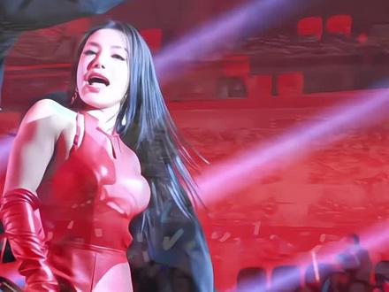 唱得好看吗?#爱奇迹百场巡演绍兴站 #江映蓉 #绍兴演唱会 #爱奇迹百场巡演 #绍兴爱奇迹演唱会 @DOU+上热门 @生活服务热点中心