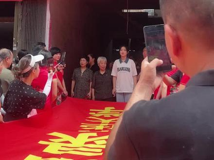 热列祝贺高欣怡同学被清华大学录取