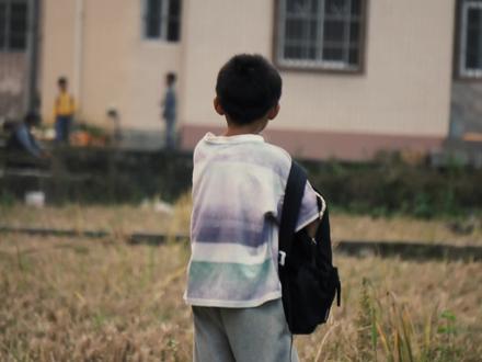 这一句“有空再回来”,可能是很久... 音频@南导 #转场 #童年 #谁懂这句有空再回来的含金量