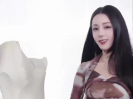 顶级骨相也怕做错? 迪丽热巴这种顶级骨相也有馒化困扰?枭起青壤你看了没?#枭起青壤 #迪丽热巴#馒化#变美#十亿流量扶持计划 @DOU+小助手