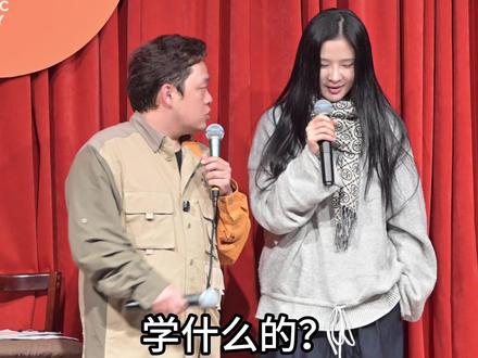 30岁小姐姐在豆包结婚养娃 现在ai都这么发达了?#豆包 #AI #有麦喜剧 #有麦喜剧脱口秀