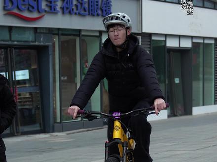 期待已久的AM山地车来啦!周六准时上新! #三叶草自行车 #am山地车 #双轮驱动bike #骑行 #女骑