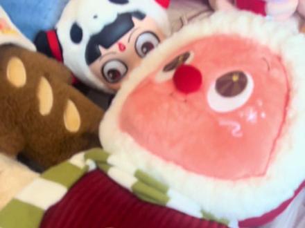 每天的起床都充满仪式感!😘 啊啊啊啊啊啊啊啊
宝宝们 早安呀🤤
#泡泡玛特 #潮玩 #潮玩手办 #痛屋 #一房间的快乐