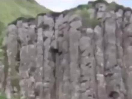 山体突现石门,内部莫非是洞天结界?