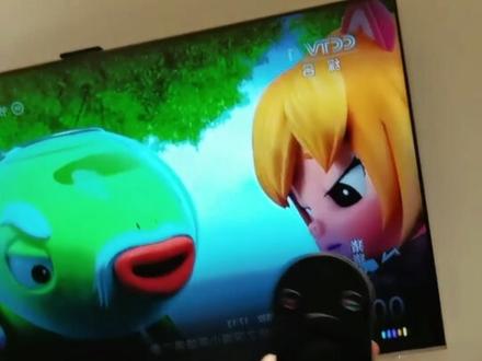 #装修日记 精挑细选之后还是选择了华为电视s86pro。现在很多人都说不看电视,但我还是很喜欢看电视的:干家务的时候听着点声音;全家周末一起刷一部电影;一起玩玩智能游戏;长辈来了在家看电视不寂寞……