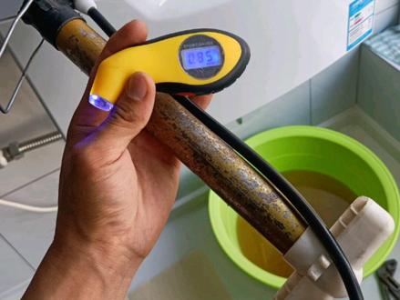 壁挂炉频繁掉压,不用换备件,不用花冤枉钱,一招解决。#壁挂炉#专业的事交给专业的人 #地暖漏水 #维修 #冤枉钱