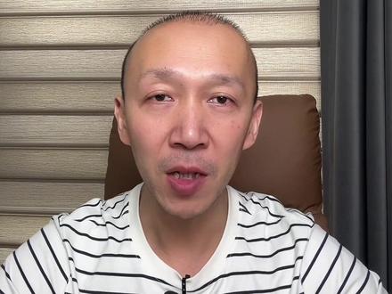 本科医学生毕业就有编制,就业去向包括武汉、宜昌、襄阳、黄石、荆州、黄冈、孝感、恩施等地。2025年湖北定向免费医学生招录开始报名,其中中医学专业今年不再限制选科要求。报名要求考生本人及法定监护人具有当地连续3年以上农村户籍,且身体条件符合高考体检相关规定。承诺毕业后在农村基层医疗卫生机构履约6年。意向考生需在5月20日前登录湖北省农村订单定向免费医学生招录系统完成注册报名。定向培养院校共3所,湖北中医药大学招录中医学专业167人,湖北科技学院招录临床医学专业174人,湖北医药学院招录临床医学专业215人。以湖北医药学院为例,2024年最低录取分为487分,最高录取分为574分,一本线以下同学录取机会很大。更多相关信息,欢迎大家关注我的抖音直播间。#高考志愿填报 #升学规划 #湖北高考 #家长必读