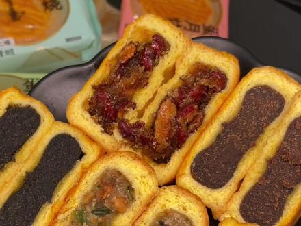 #蛋月烧 猜猜最后到底谁吃到了芥末#一定要看到最后#好吃不贵#糕点