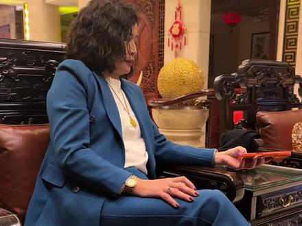 露西你到底在哪,我和娜塔莎被家暴了