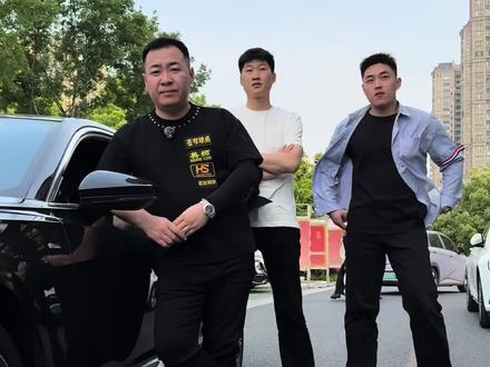 师徒四人出发 、贵阳市手艺人酒比赛,觉得宝哥能夺冠的在评论区扣1。#充电宝台球 #小孩哥台球 @辉煌宝台球 @充电宝台球小号(穷鬼乐园) @大个台球🎱(穷鬼乐园) @扬言台球🎱(穷鬼乐园)