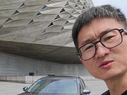 吉利为什么要做这么一台车,有点变态啊… #吉利银河A7