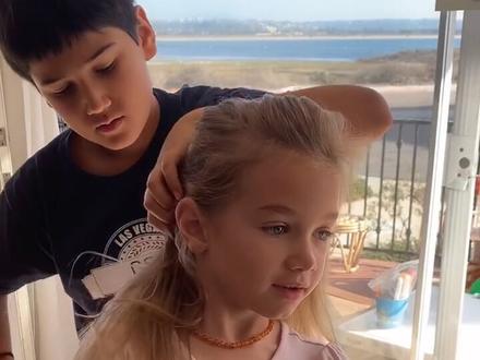 金发老外男的长大都会变深色/女的一直金发为啥?(发现我的朋友年纪越来越小咋回事?)😂