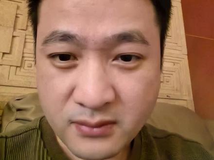 3499元的豆包手机,在二手平台最高抄到12900元!!