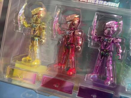 咔嫂竟然用奥特曼喂恐龙?拆侏罗纪惊喜版第2弹,强势反击! #奥特曼玩具 #布鲁可自然集 #侏罗纪世界惊喜版 #充能计划