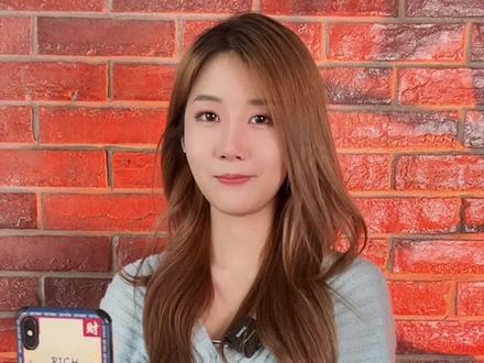 给泰国妹妹看抖音上的特效博主#创意 #特效