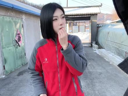 少跟我俩整景儿#东北甜妹#农村生活 #回村的生活