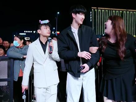 12月10日,贤灿大舞台海选,有才你就来!贤灿直播回放高清版 #热门音乐🔥 #神级现场 #经典老歌 #经典粤语歌 #贤灿