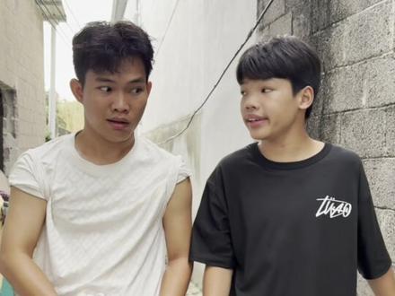 完了,早知道不去红太阳幼儿园了。