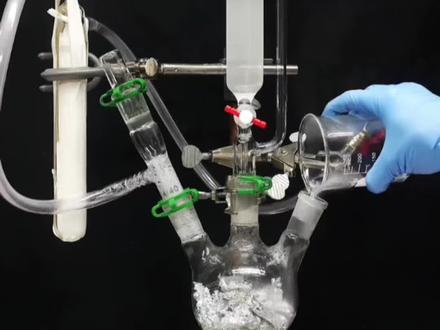 用铝箔纸和橄榄油,经过一系列的化学反应,合成为人造黄油的科学实验。 #科普 #化学 #美食 #实验 #知识科普