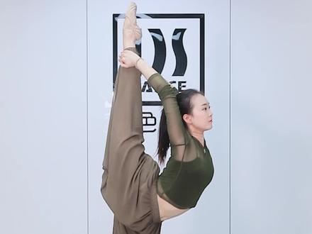 8个步骤教你学会抱后腿技巧!想练出漂亮的抱后腿不是梦!#舞蹈基本功 #舞蹈技巧 #基本功 #舞蹈生 #今日份舞蹈打卡
