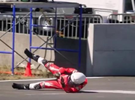 论防护服的重要性#motogp #机车 #爱机车爱生活