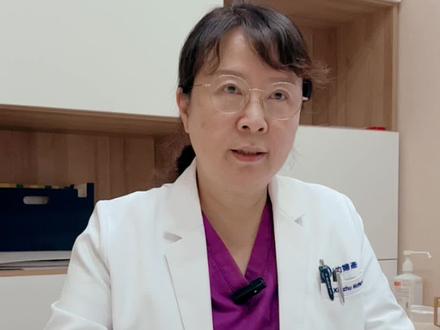 孕晚期频繁宫缩,宝宝会缺氧吗?#孕期知识 #产检 #孕期科普 #孕检 #宫缩 @忻竹故事汇